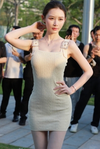 包臀裙网红美女敏敏