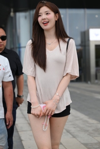 可爱美女网红小姐姐（春晓）