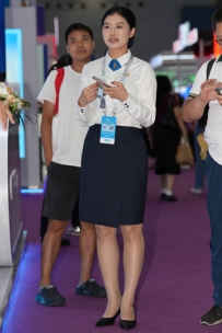 金融公司的通勤装职员小姐姐