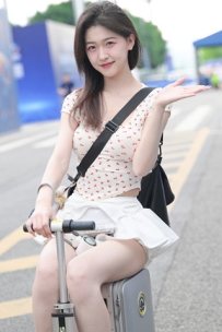 夏日绵绵冰-任绵绵