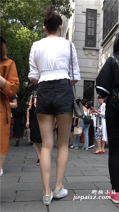 (1).jpg