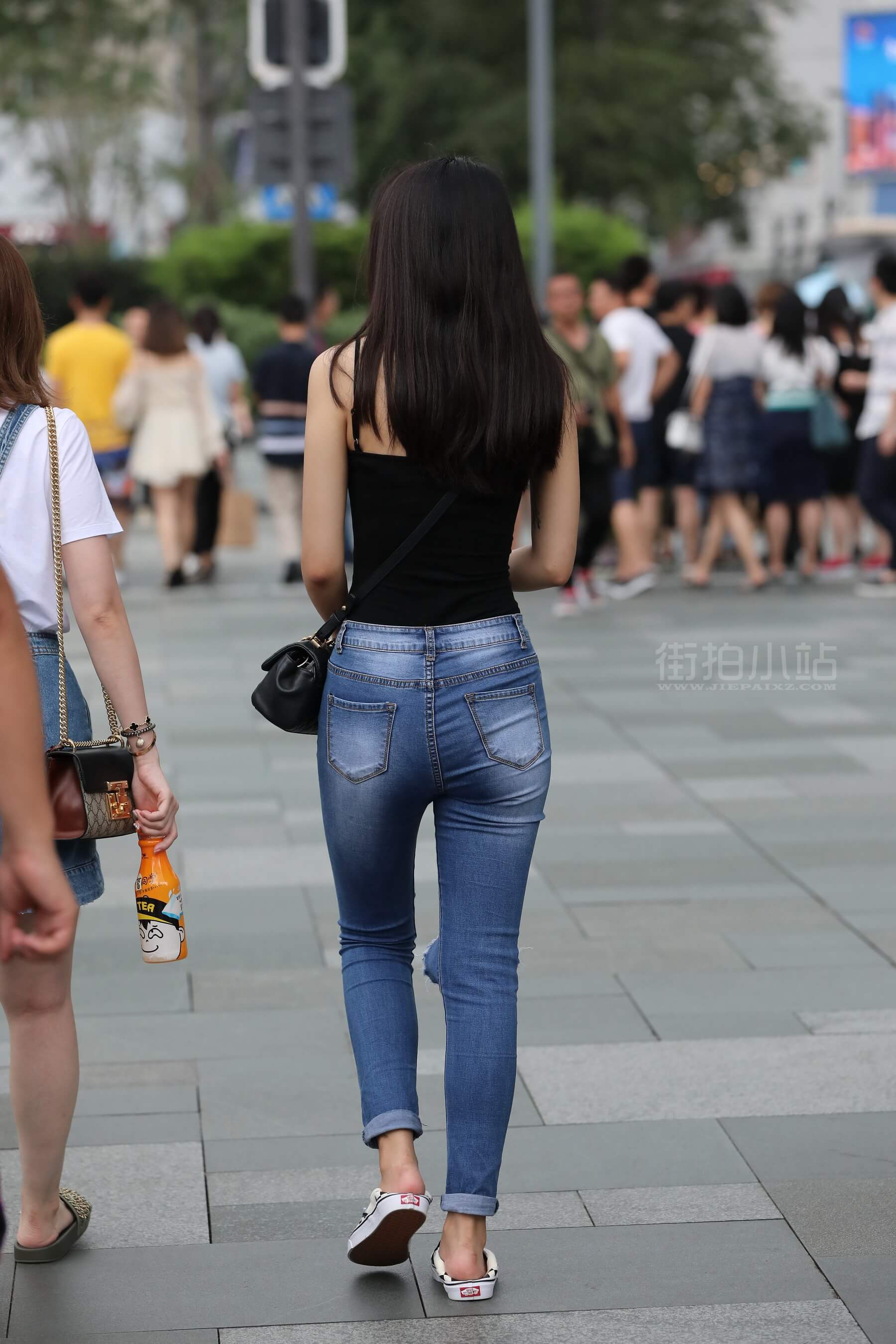 02.JPG