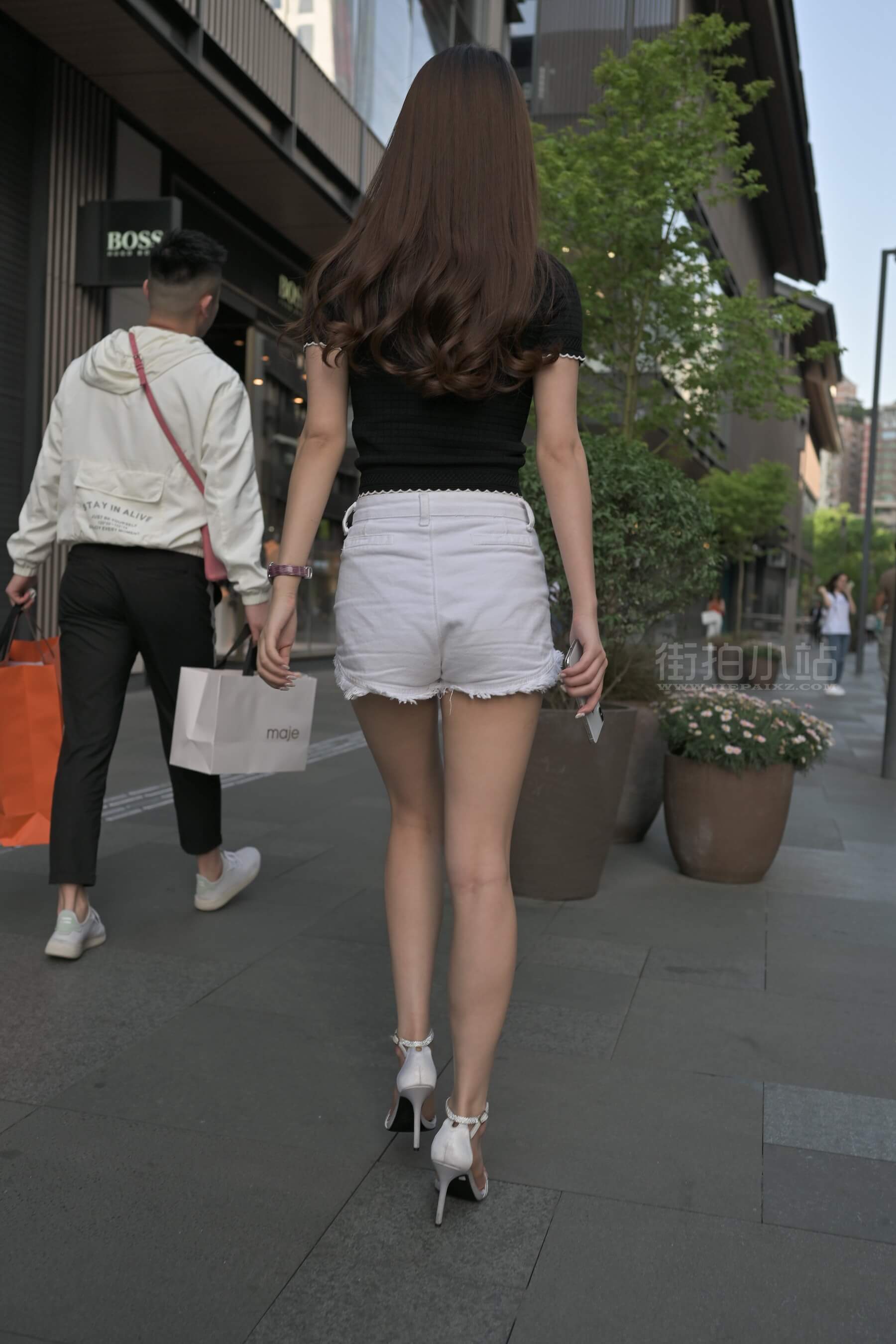 02.JPG