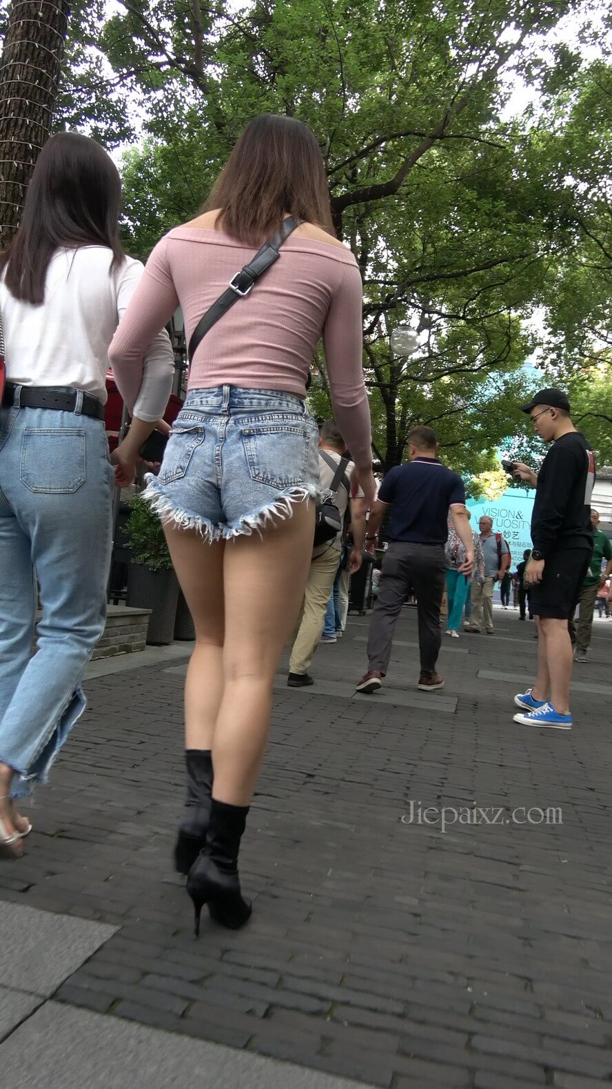 12.JPG