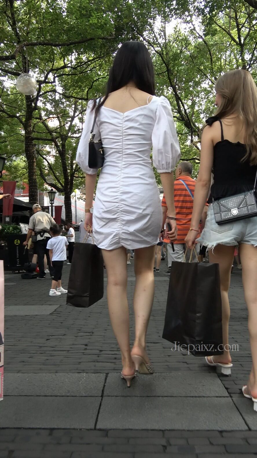 06.JPG