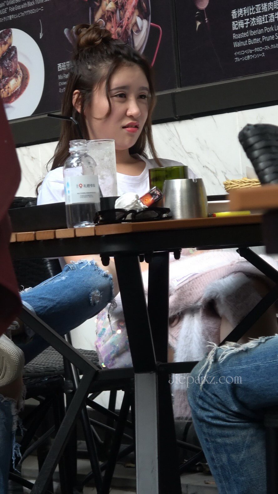 06.JPG