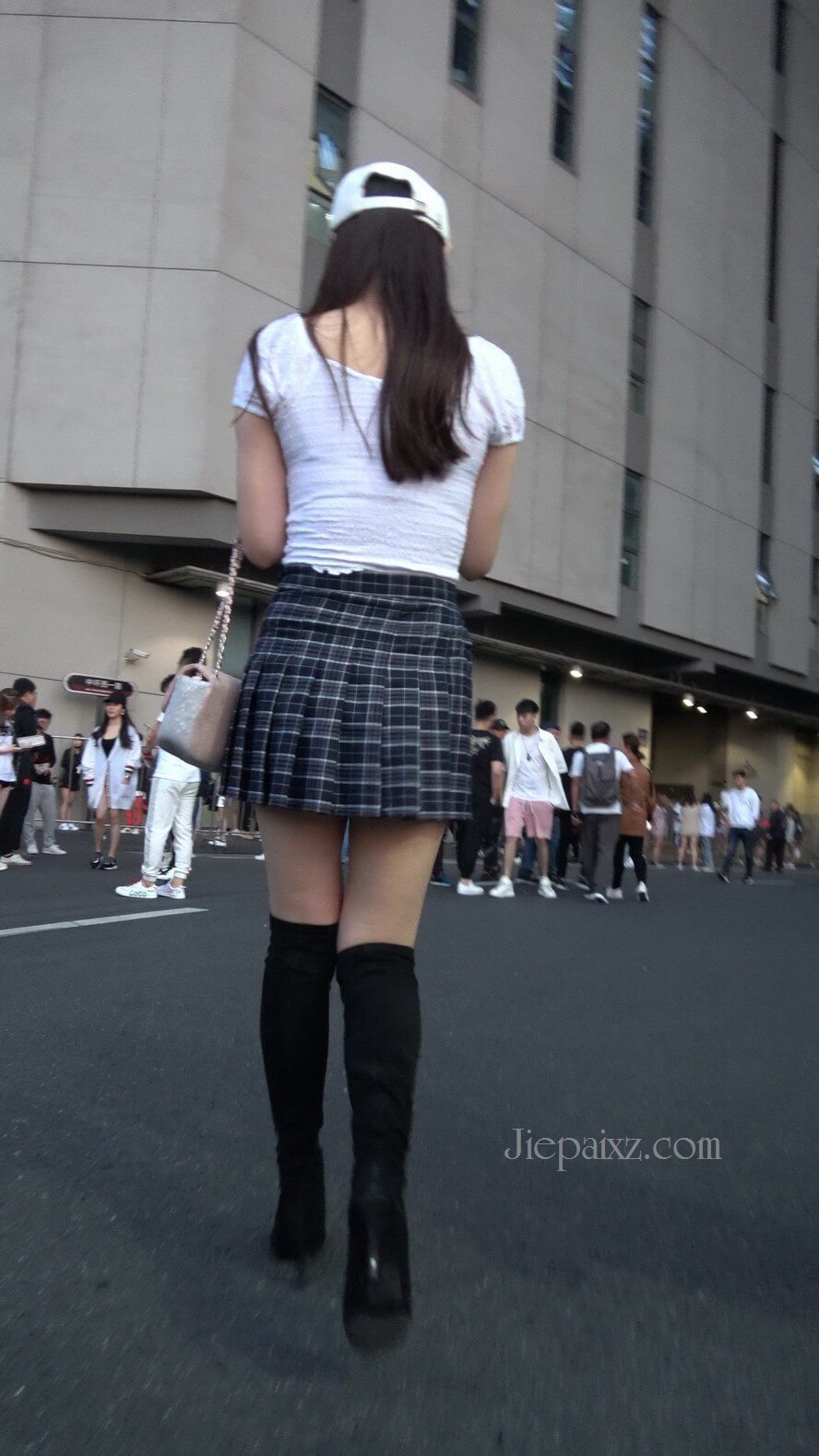 08.JPG