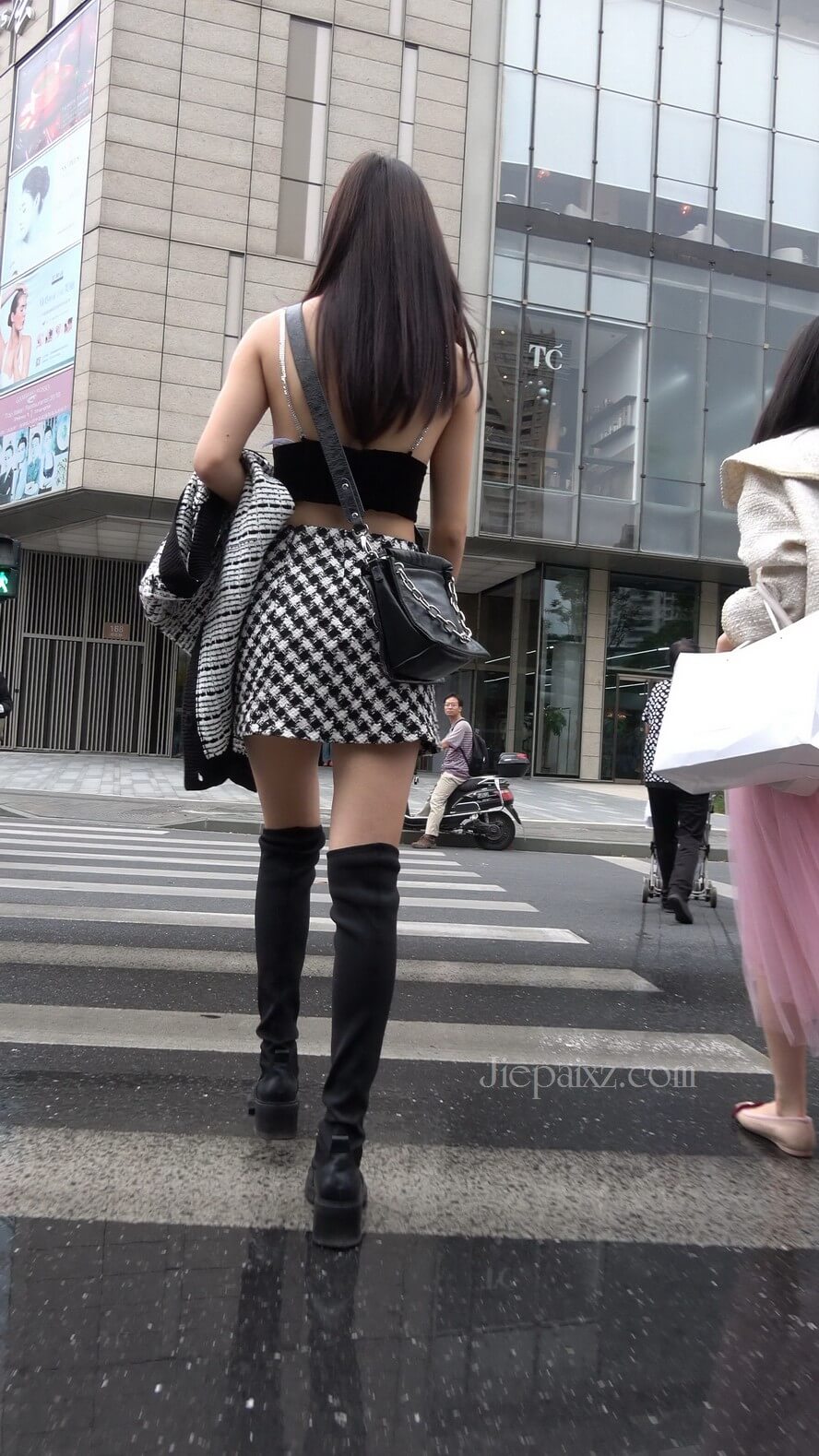 06.JPG