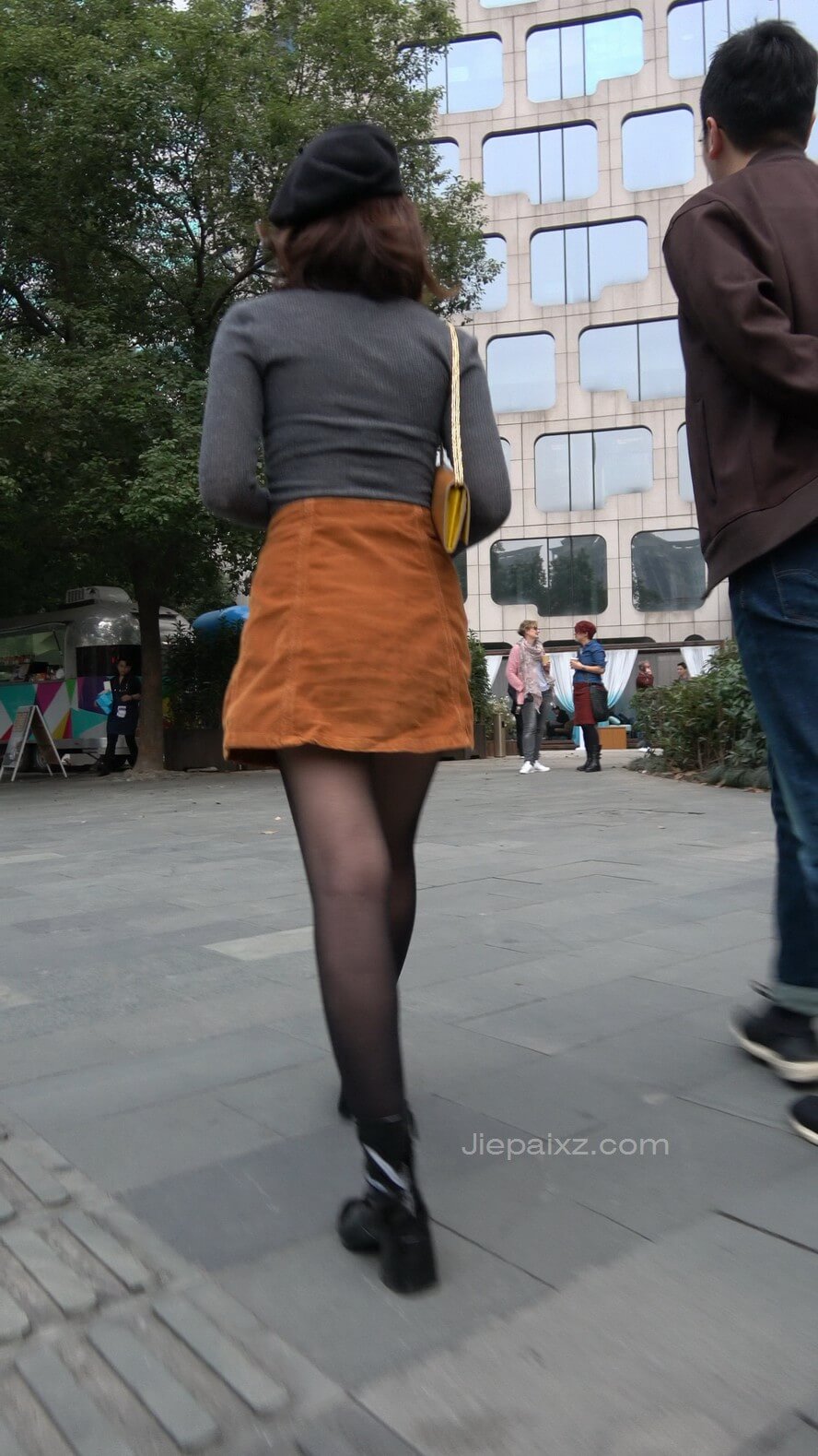 09.JPG