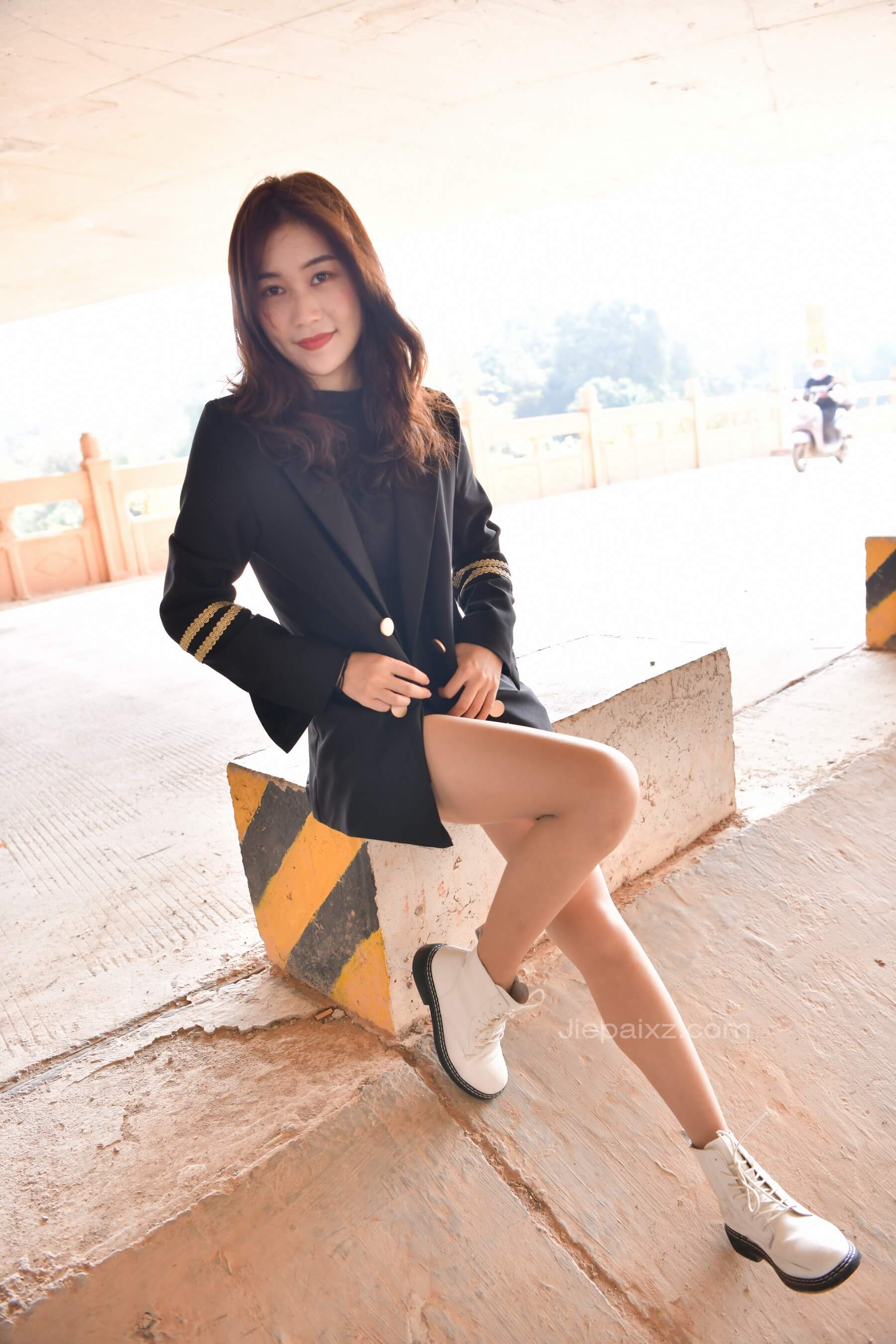 02.JPG
