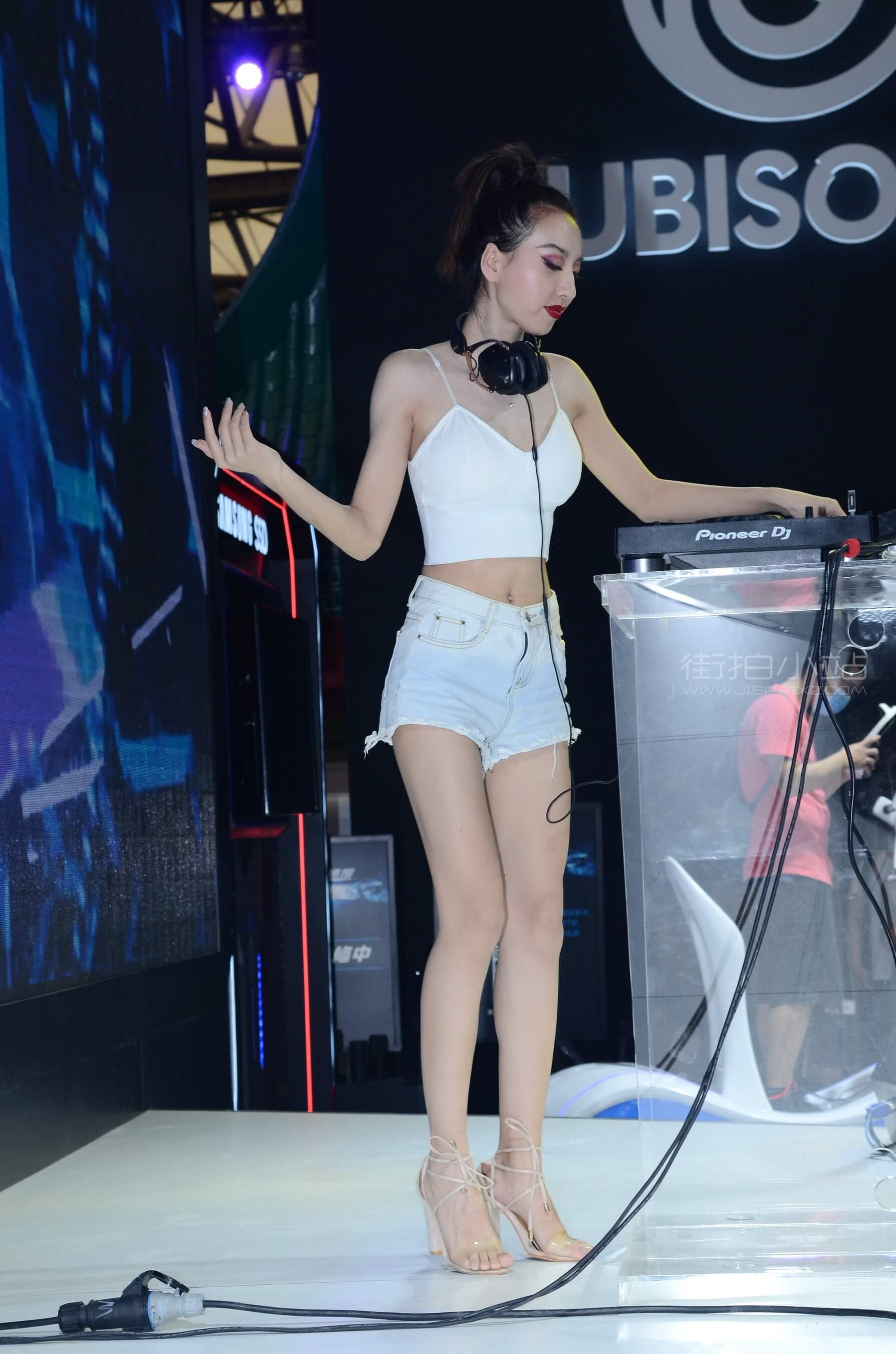 02.JPG