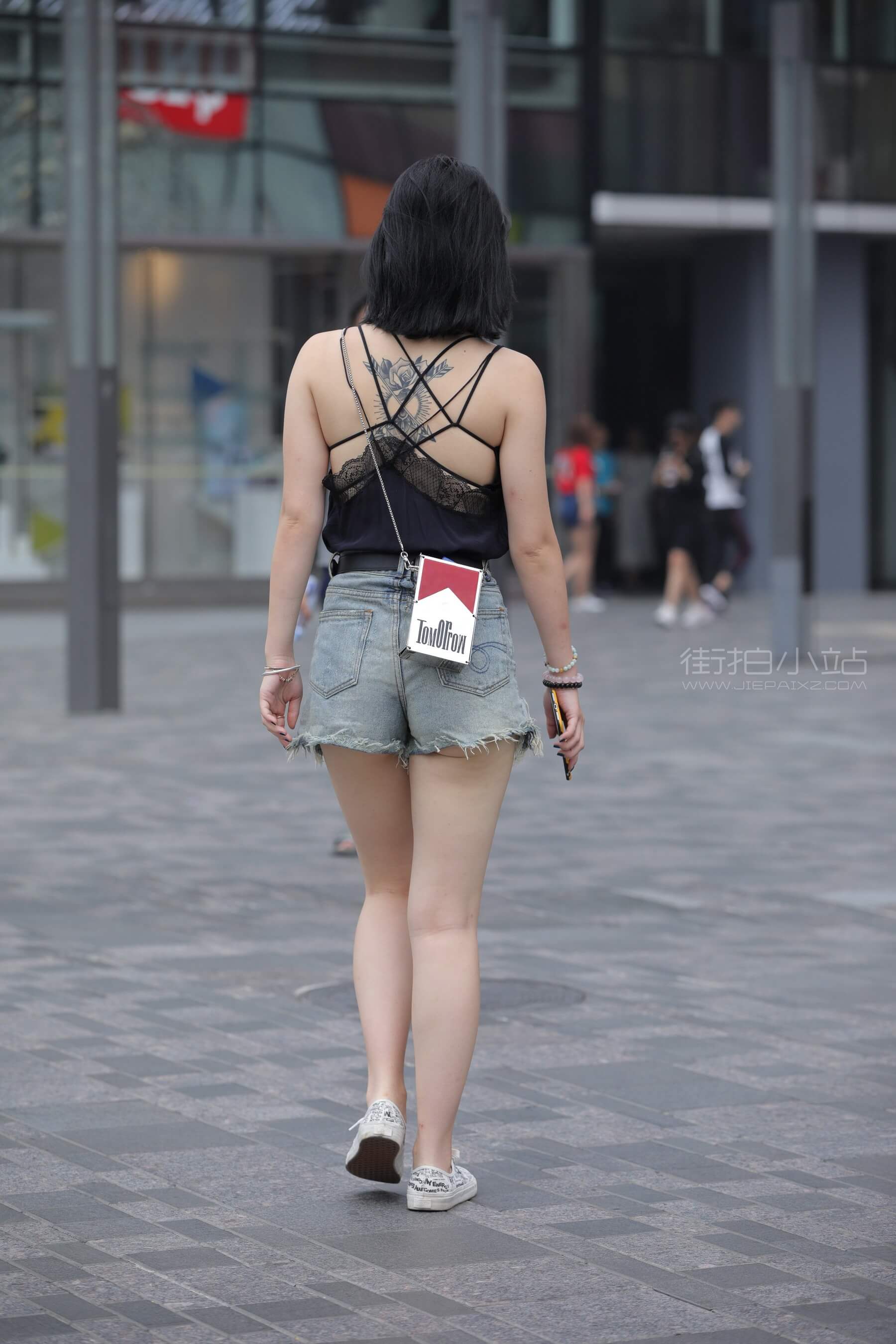 02.JPG