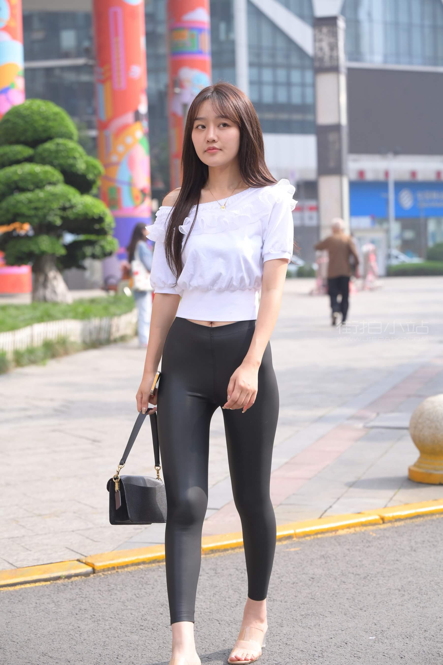 06.JPG