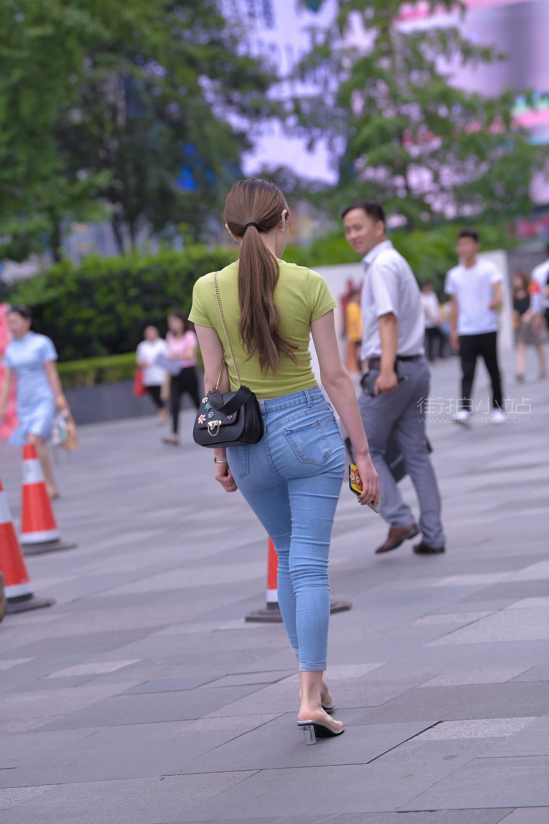 02.JPG
