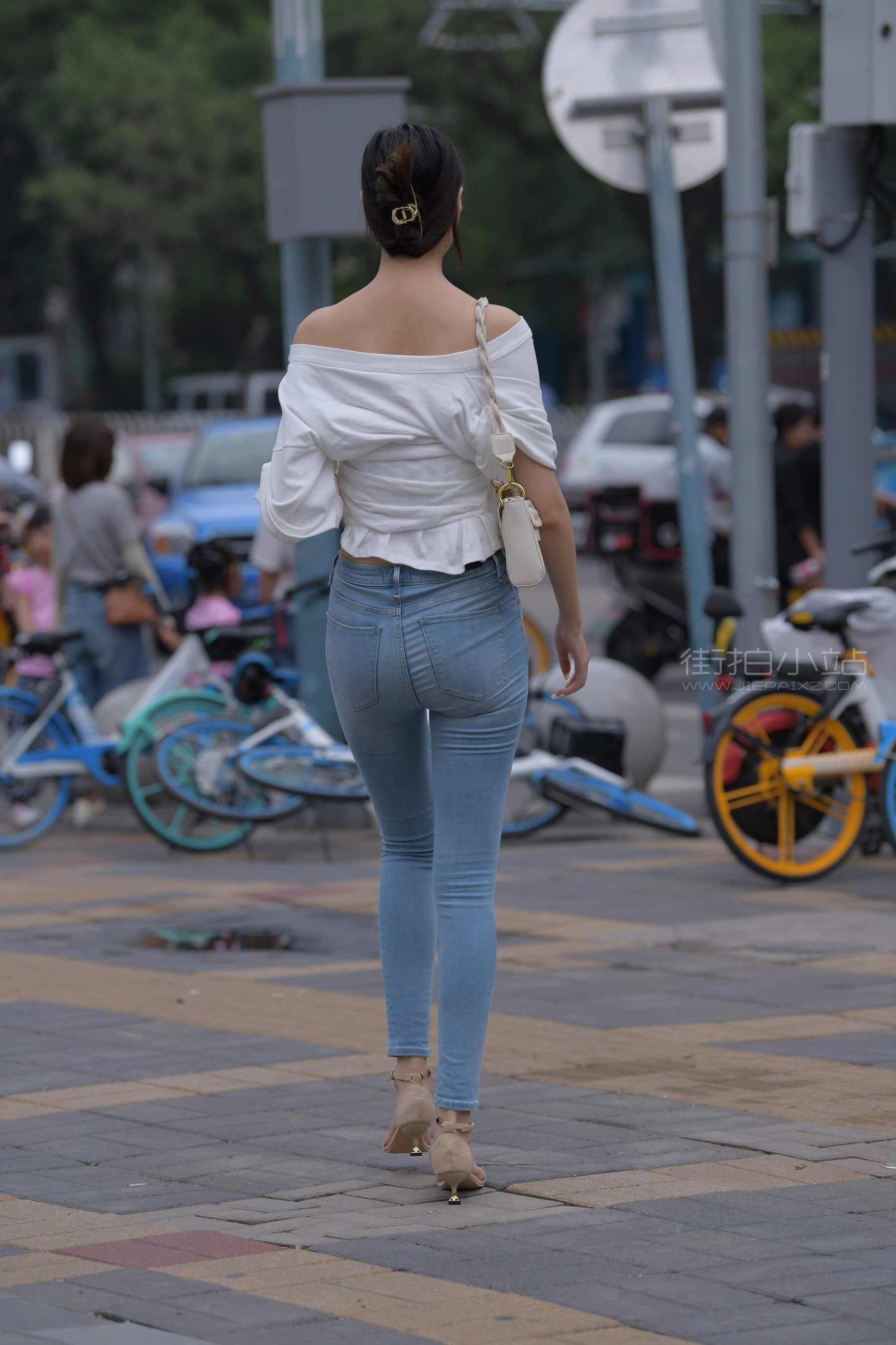 02.JPG