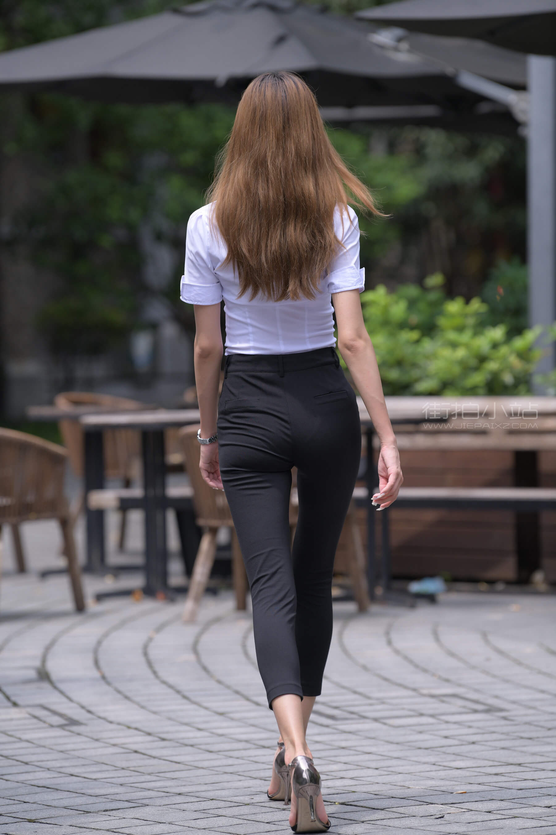 09.JPG