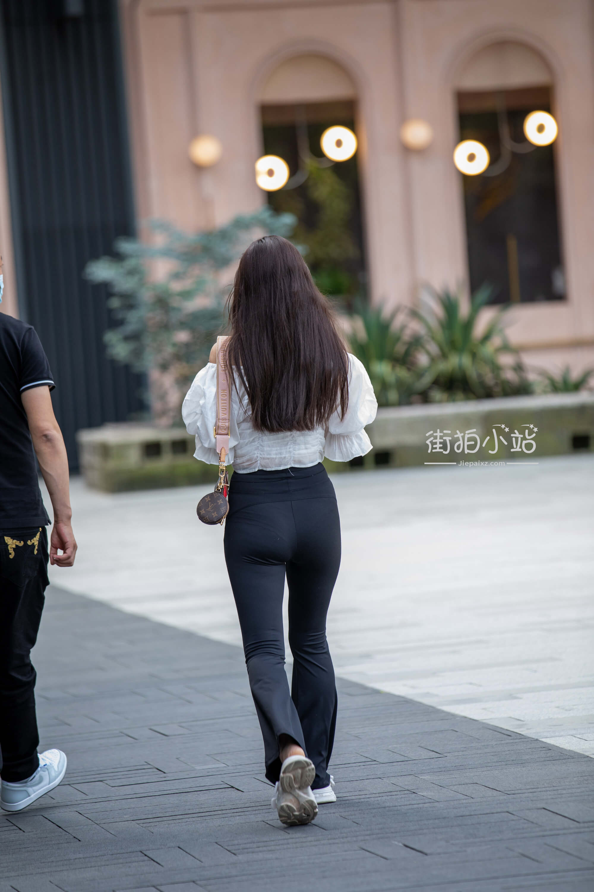 02.jpg