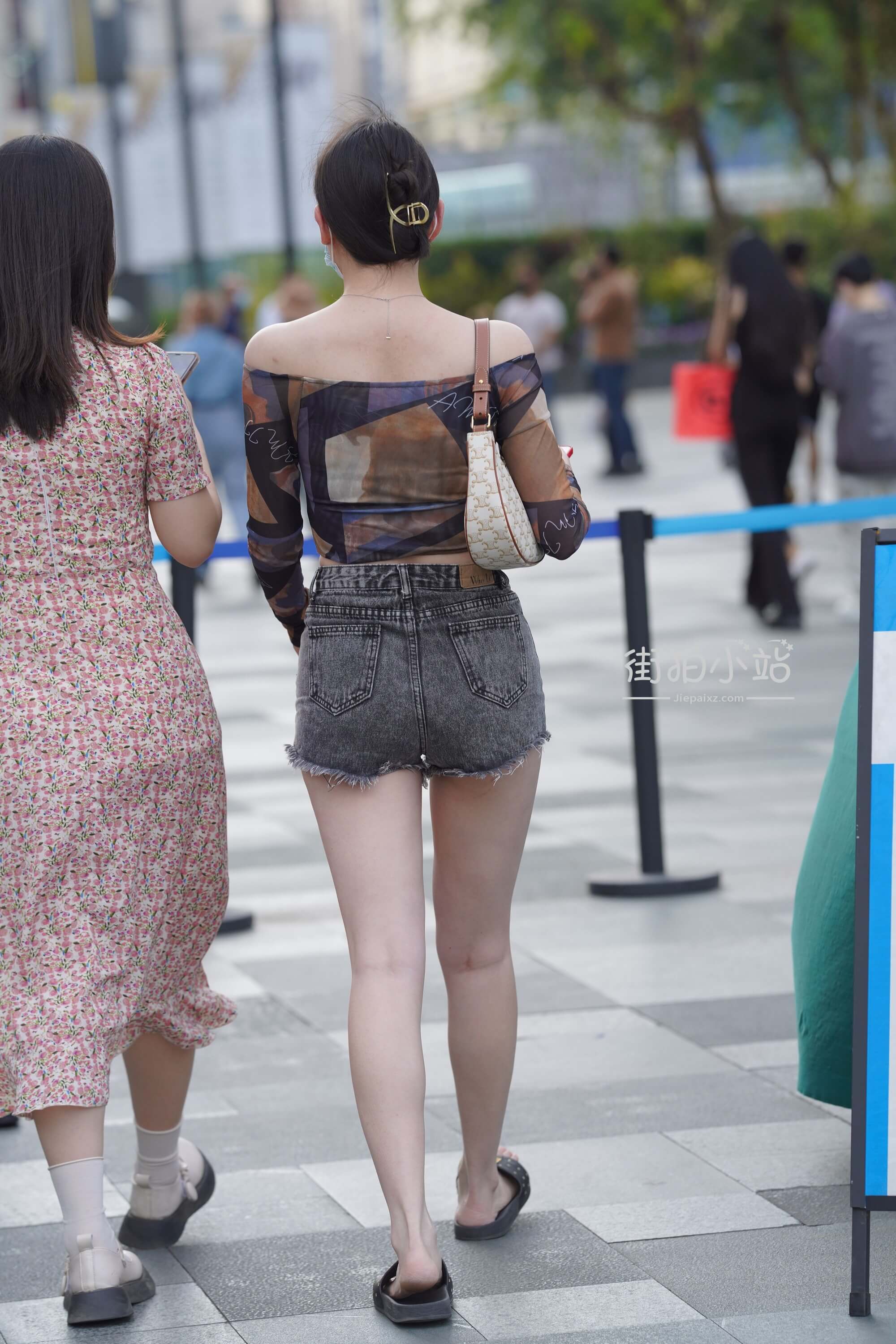 02.JPG