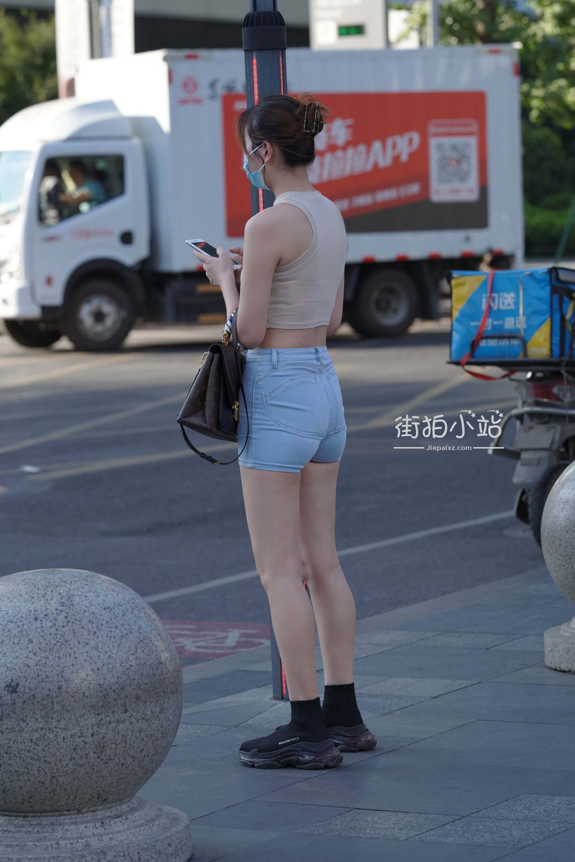 2.JPG