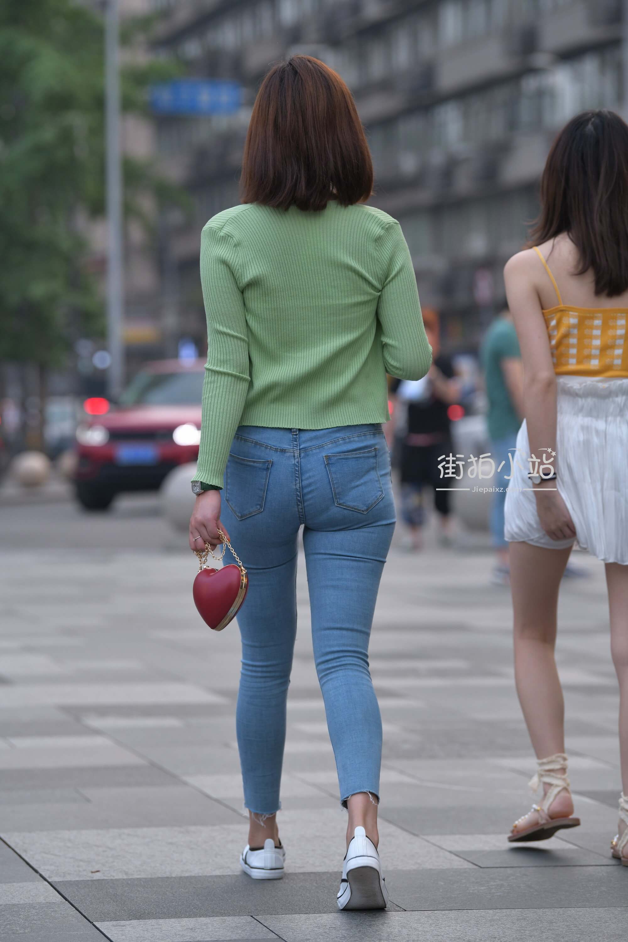 2.JPG