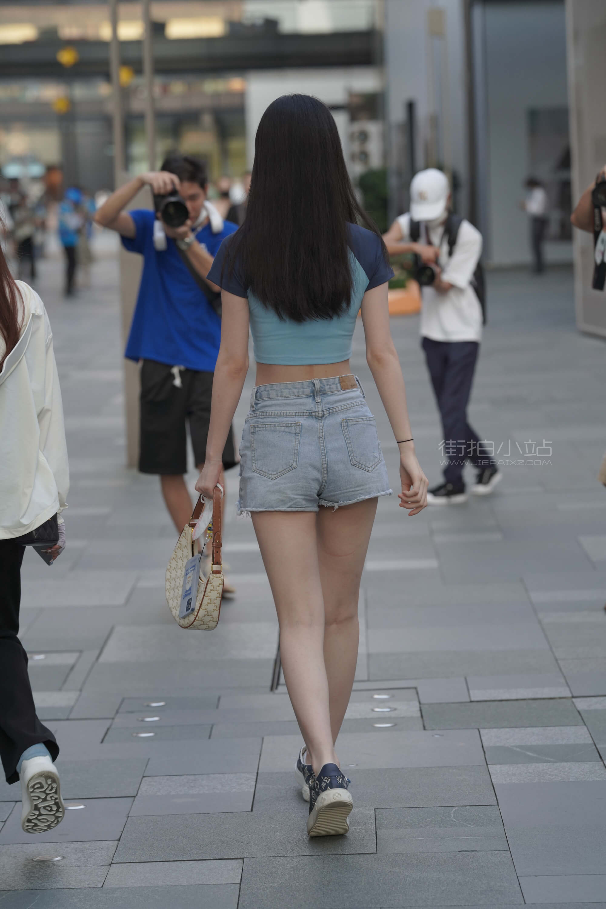 2.JPG
