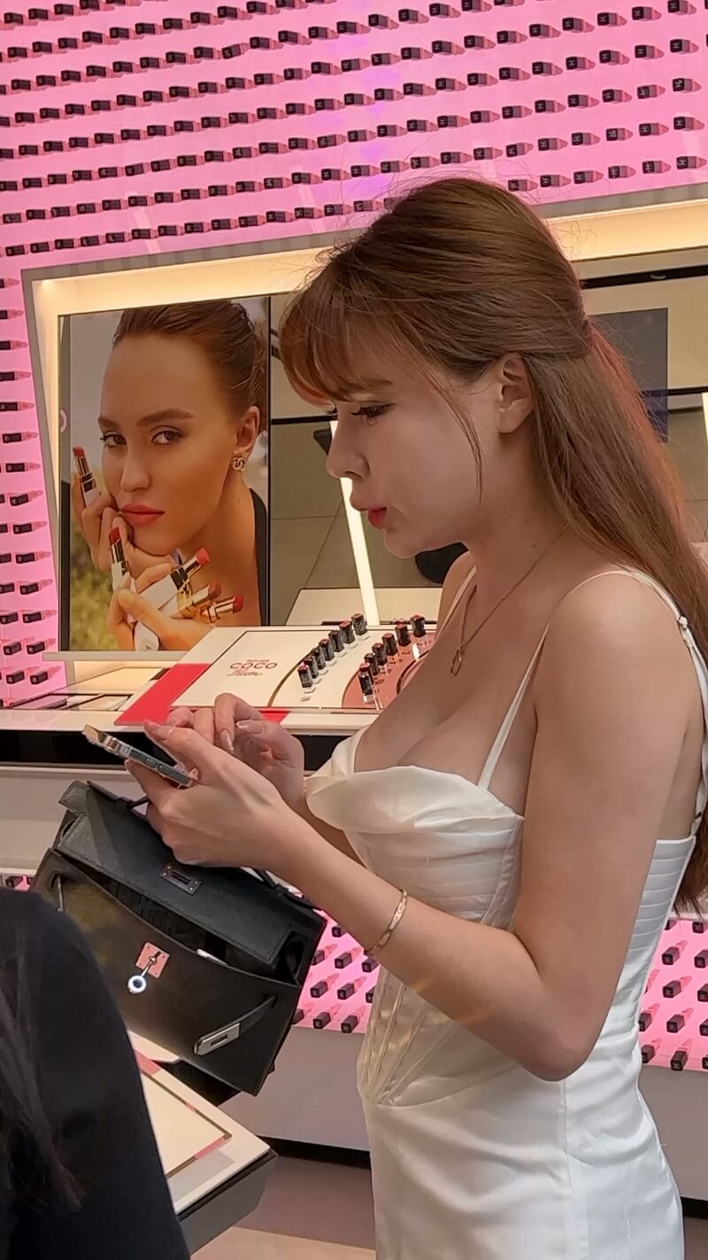 02.jpg