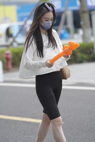 街拍苗条高挑的籹籽