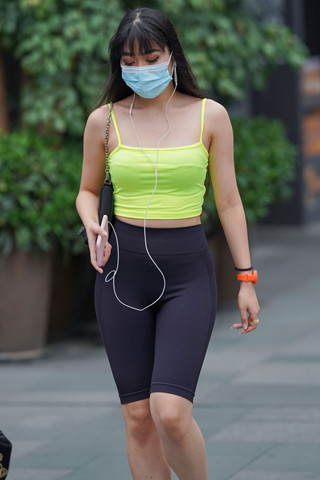 运动美眉
