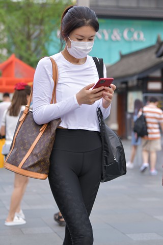 极品紧身瑜伽妹