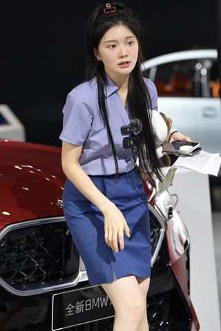 在直播的美腿主播
