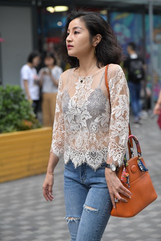 牛仔裤美姐
