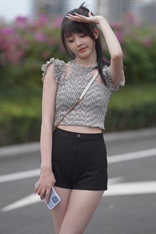 搭讪可爱马尾辫女孩儿